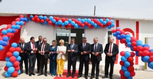 Tangül Ünal Çağıner Çocuklara Yardım Vakfı tarafından Erenköy Lisesi’ne yapılan yeni kantin binası açıldı